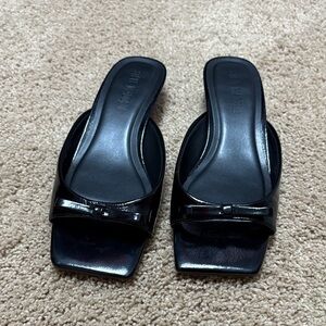 Steve Madden Black Women's Slip-On Sandals